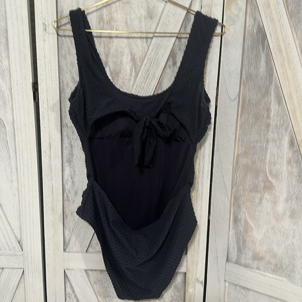 Bathing suit - Picture 4 of 6